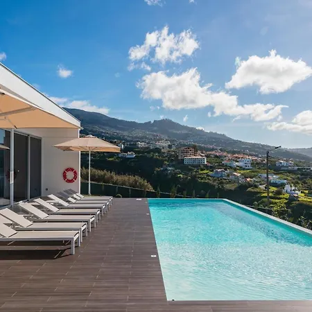 Willa Ourmadeira - Ocean Panorama - Tranquil Seascape